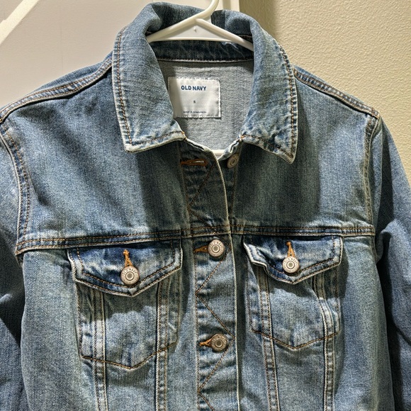 Old Navy Blue Button Up Long Sleeve Trucker Denim Jean Jacket - Picture 3 of 7
